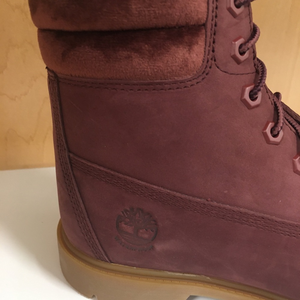 🌺Burgundy Timberlands 🌺M,C - Picture 4 of 7